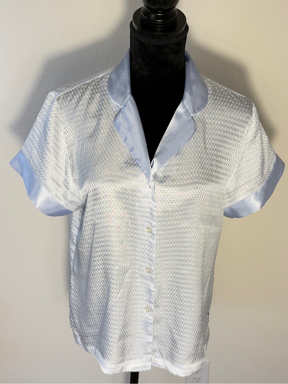 Jones New York Women’s Light Blue Satin-Trim Women's 2-Piece Pajama Set Size M